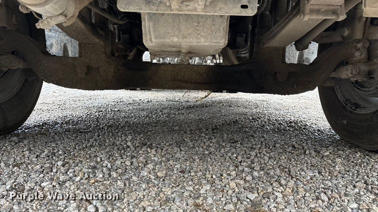 image for item EN5744 2007 Freightliner Columbia semi truck