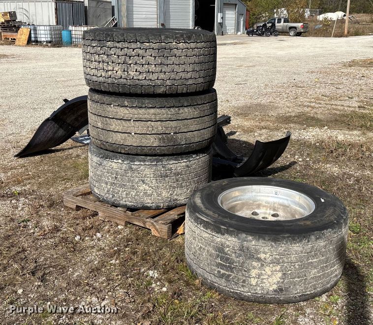 image for item EN5764 Truck parts