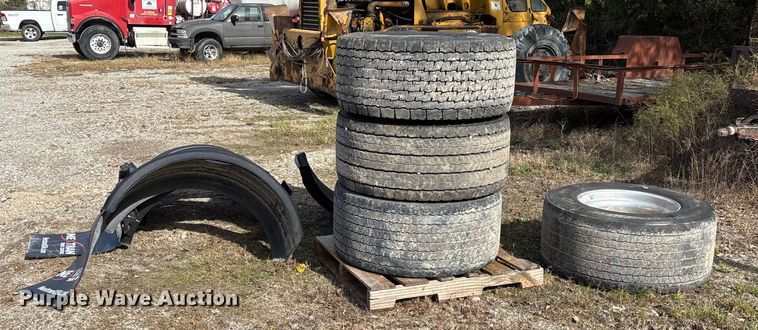 image for item EN5764 Truck parts