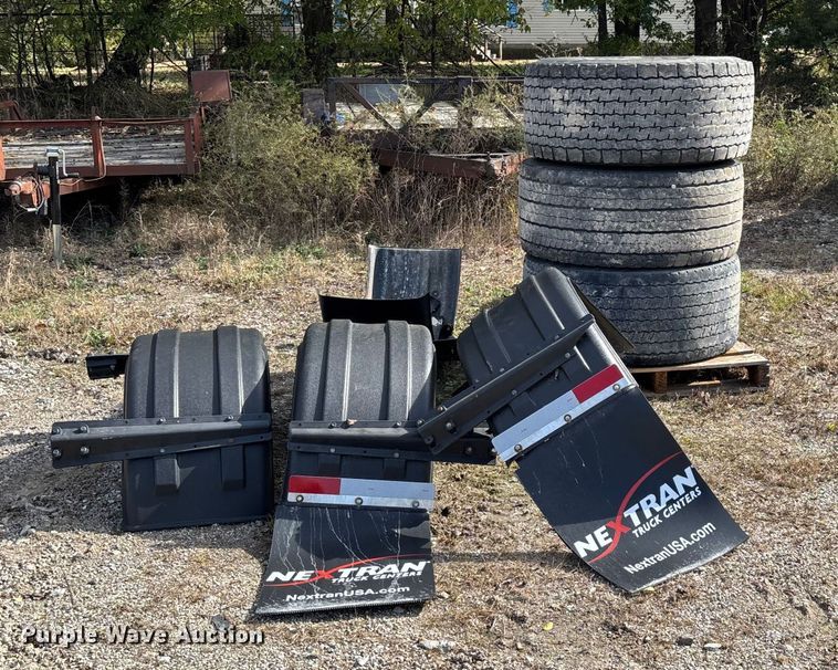 image for item EN5764 Truck parts