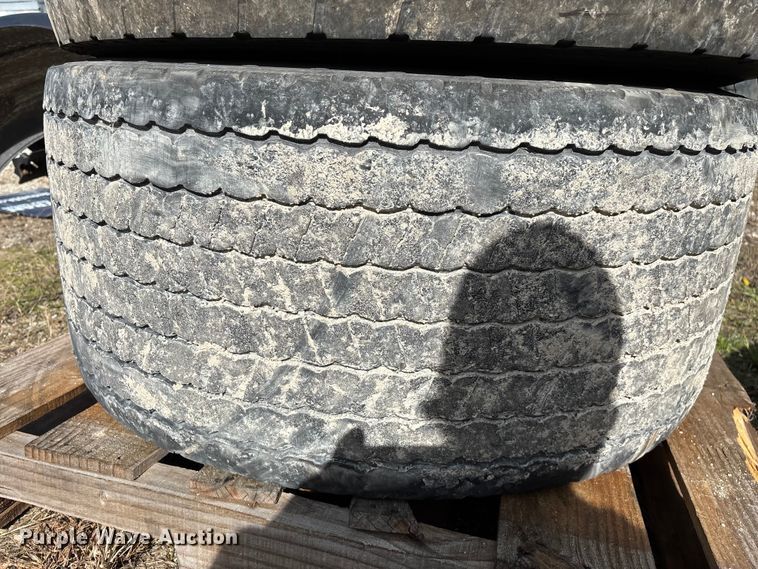 image for item EN5764 Truck parts