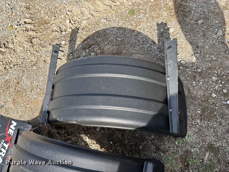 image for item EN5764 Truck parts