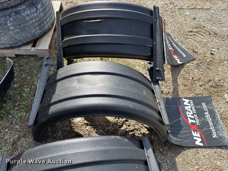 image for item EN5764 Truck parts