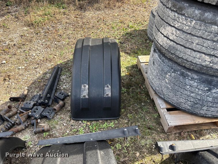 image for item EN5764 Truck parts