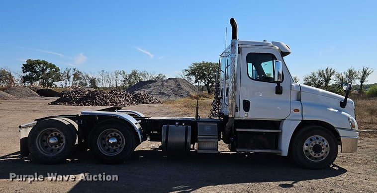 CAMIóN 2017 FREIGHTLINER