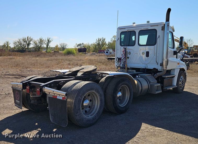 CAMIóN 2017 FREIGHTLINER
