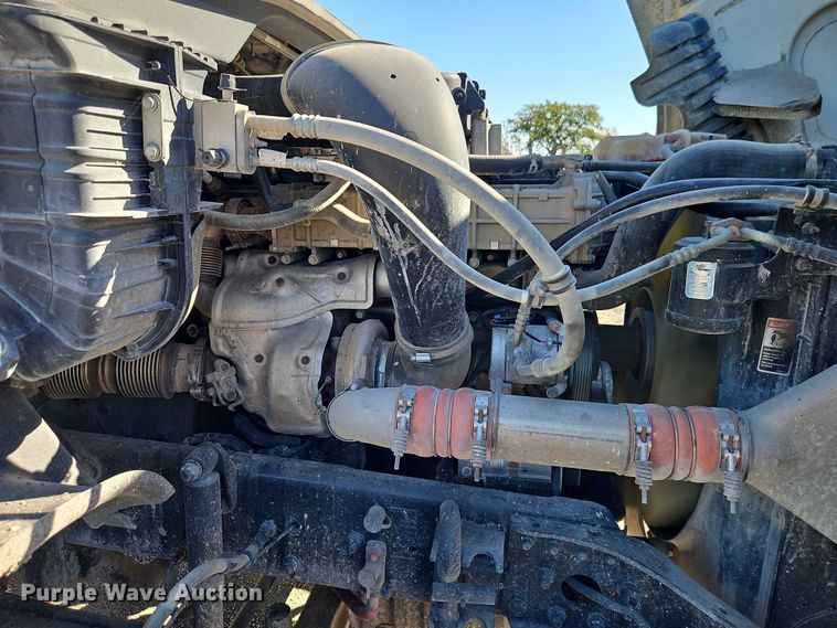 image for item EO4720 2017 Freightliner Cascadia semi truck