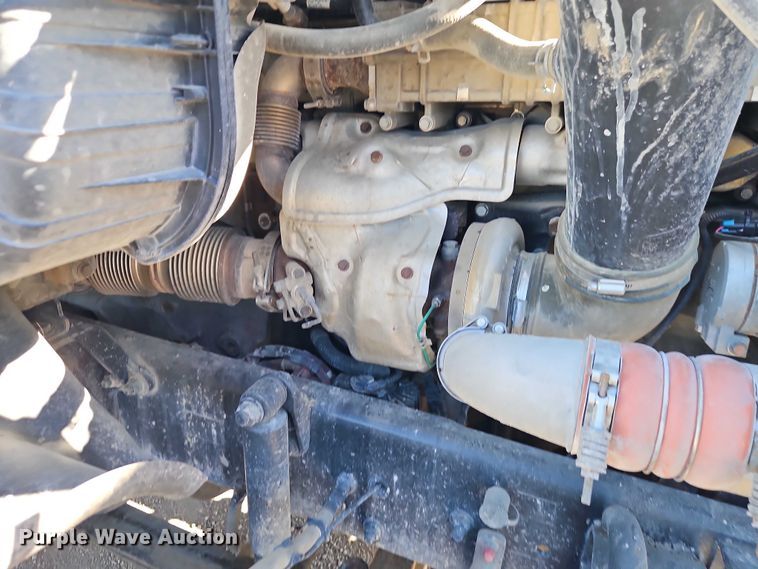 image for item EO4720 2017 Freightliner Cascadia semi truck