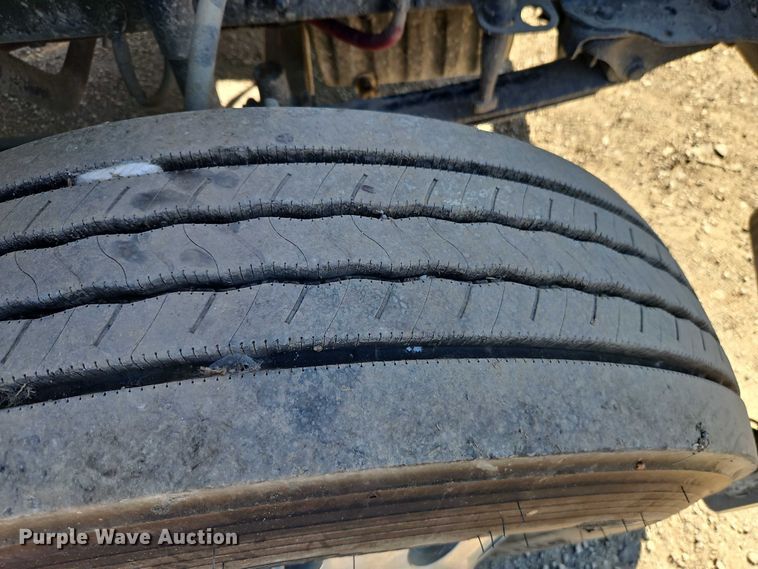 image for item EO4720 2017 Freightliner Cascadia semi truck