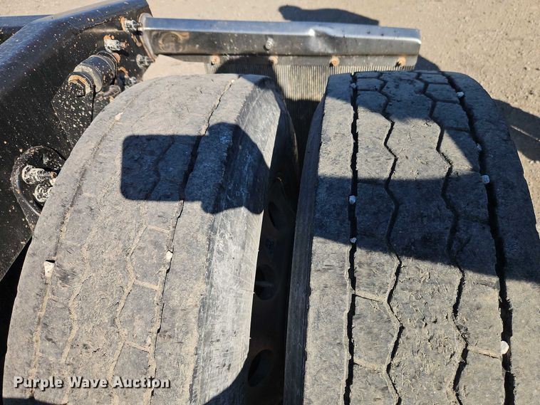 image for item EO4720 2017 Freightliner Cascadia semi truck