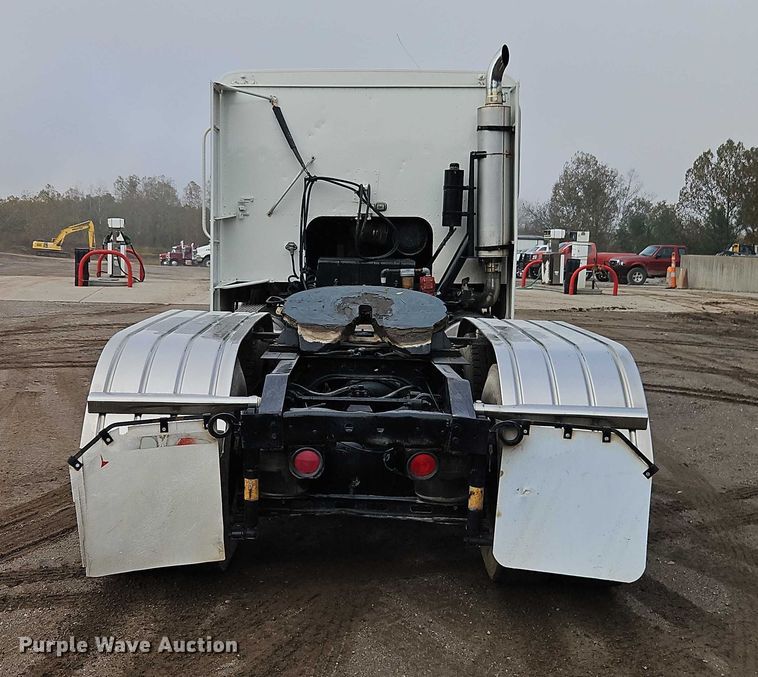 image for item EO4743 1987 International COF-9670 semi truck