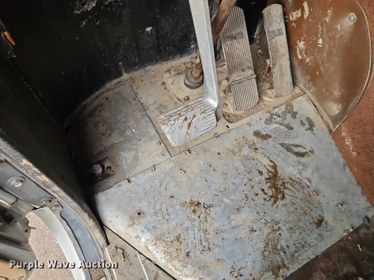 image for item EO4743 1987 International COF-9670 semi truck