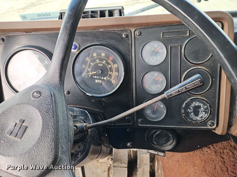 image for item EO4743 1987 International COF-9670 semi truck