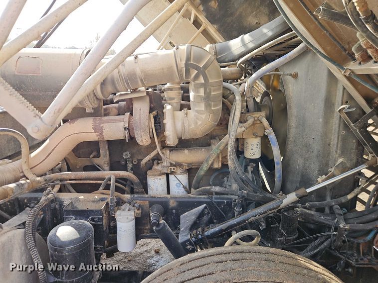 image for item EO4743 1987 International COF-9670 semi truck