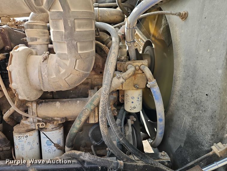 image for item EO4743 1987 International COF-9670 semi truck