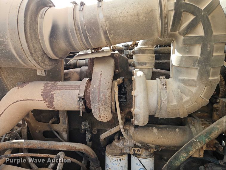 image for item EO4743 1987 International COF-9670 semi truck