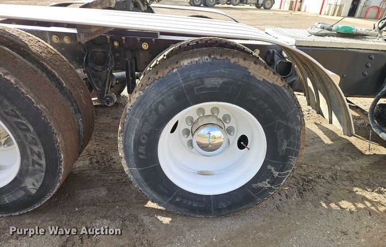 image for item EO4743 1987 International COF-9670 semi truck