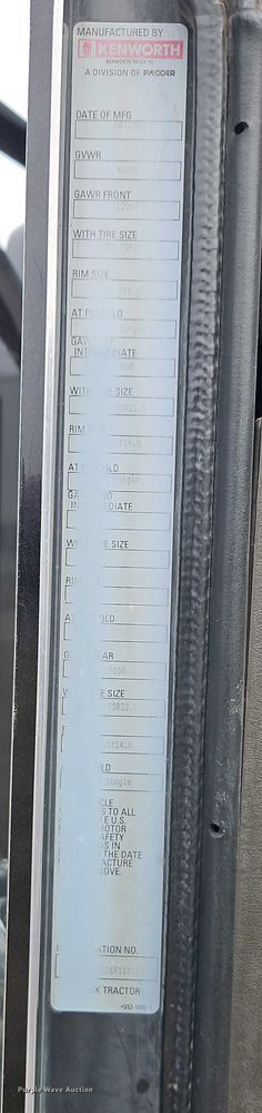 image for item EO4744 2006 Kenworth T600 semi truck