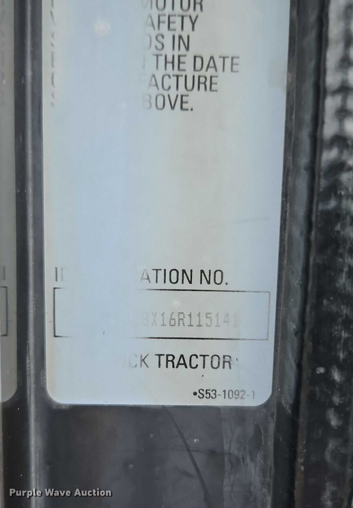 image for item EO4744 2006 Kenworth T600 semi truck