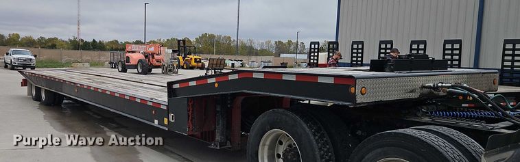 image for item EO4755 2001 Talbert Talbert tilt deck equipment trailer