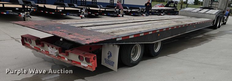 image for item EO4755 2001 Talbert Talbert tilt deck equipment trailer