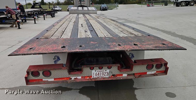 image for item EO4755 2001 Talbert Talbert tilt deck equipment trailer