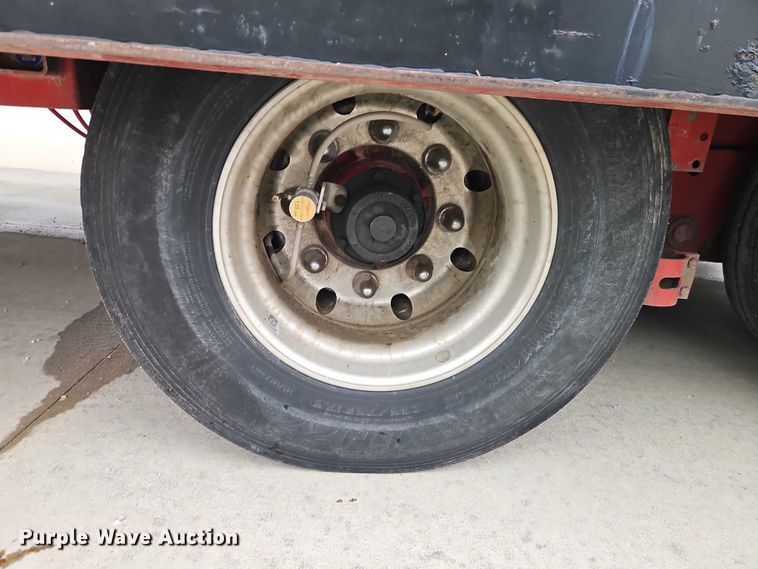 image for item EO4755 2001 Talbert Talbert tilt deck equipment trailer