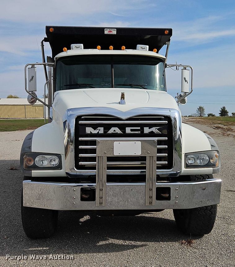 image for item EO4794 2011 Mack GU713 dump truck