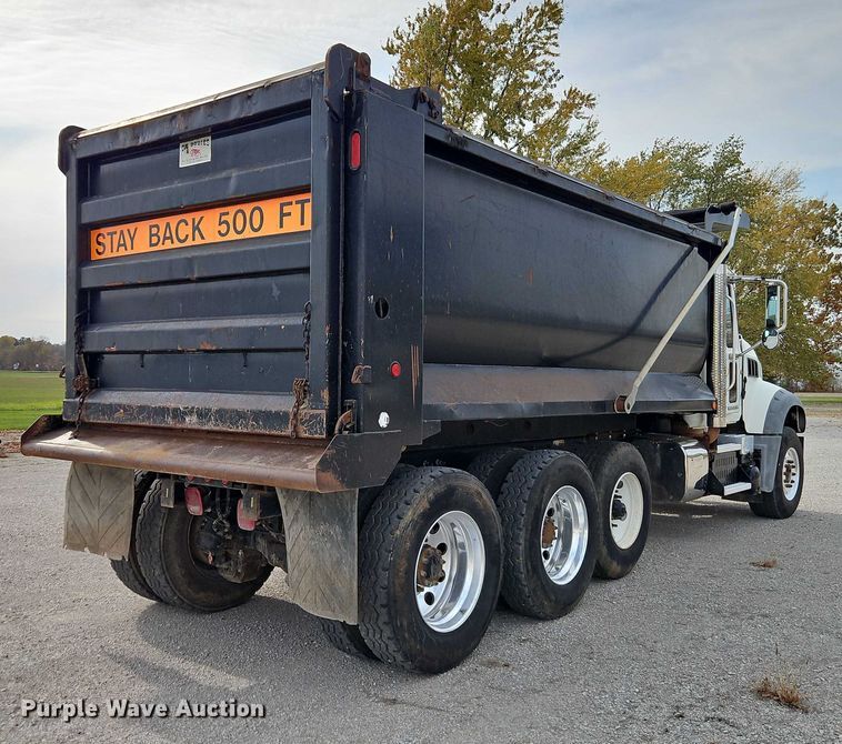 image for item EO4794 2011 Mack GU713 dump truck