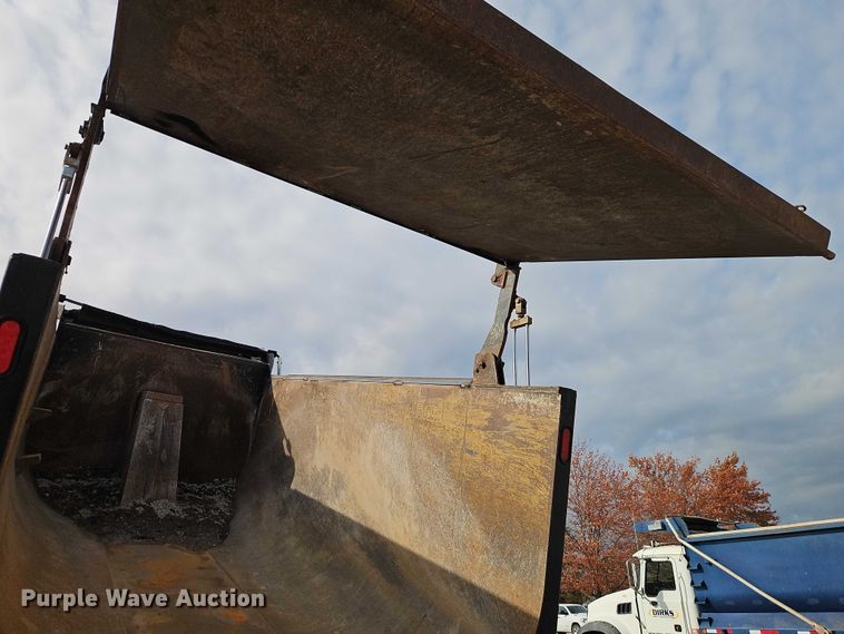 image for item EO4794 2011 Mack GU713 dump truck