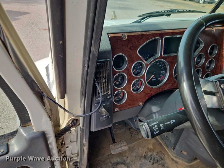 image for item EO4794 2011 Mack GU713 dump truck