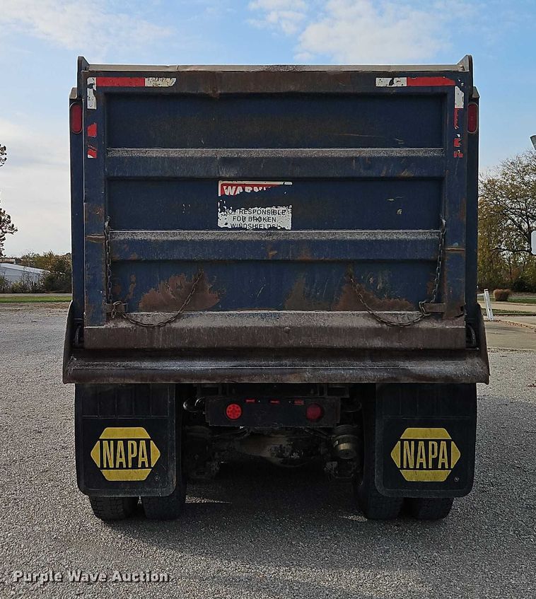 image for item EO4795 2007 Mack CTP713 dump truck