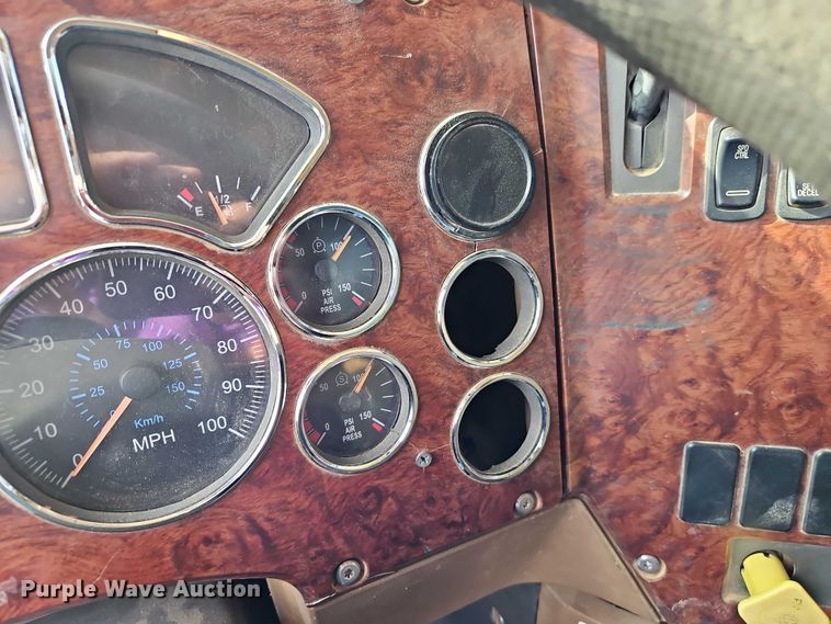 image for item EO4795 2007 Mack CTP713 dump truck