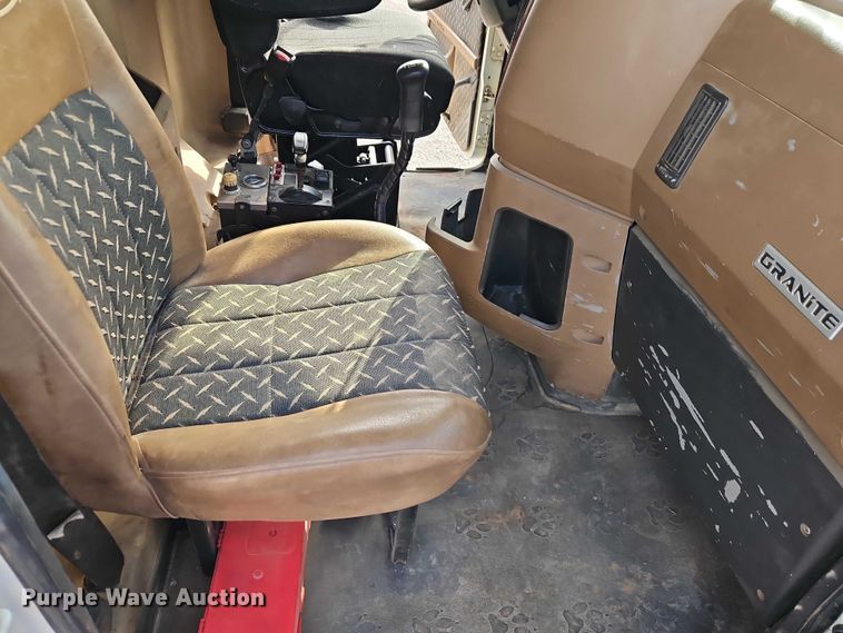 image for item EO4795 2007 Mack CTP713 dump truck