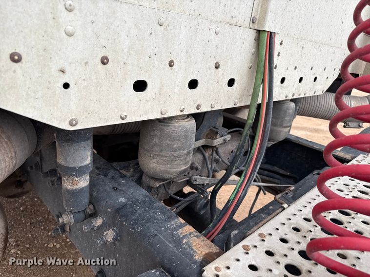 image for item EP0712 Freightliner Columbia semi truck