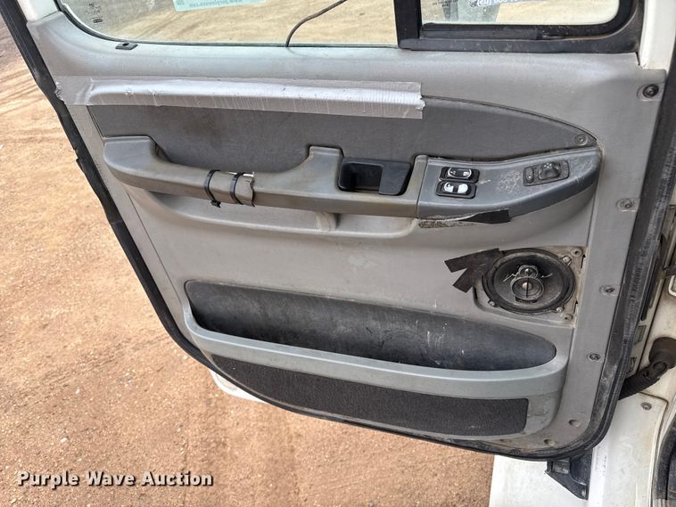 image for item EP0712 Freightliner Columbia semi truck