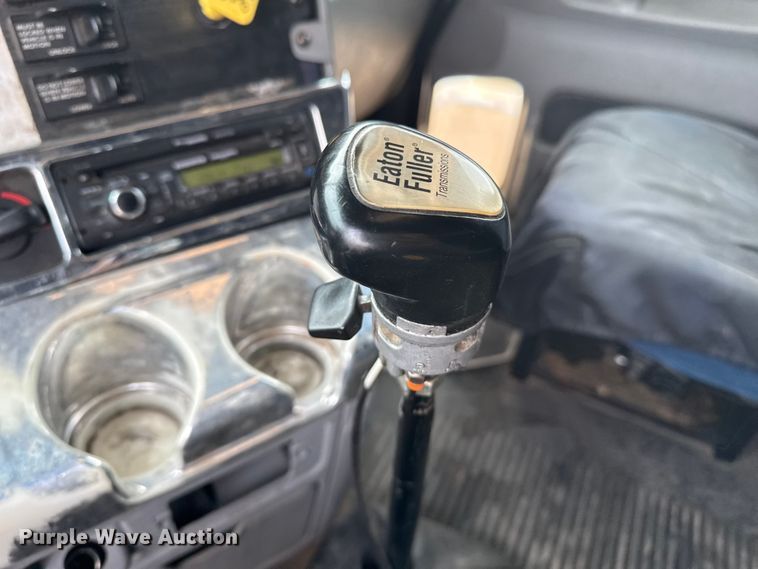 image for item EP0712 Freightliner Columbia semi truck