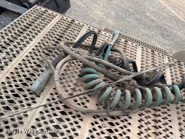 image for item EP0802 2016 Peterbilt 389 semi truck