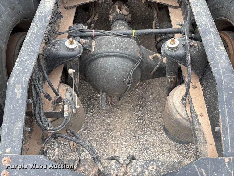 image for item EP0802 2016 Peterbilt 389 semi truck