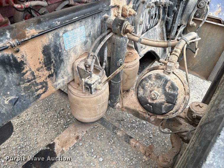 image for item EP0802 2016 Peterbilt 389 semi truck