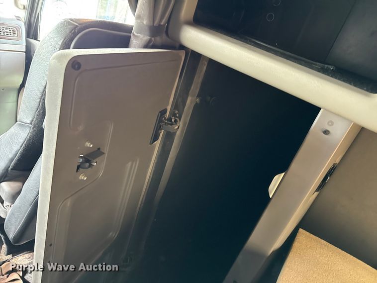 image for item EP0802 2016 Peterbilt 389 semi truck