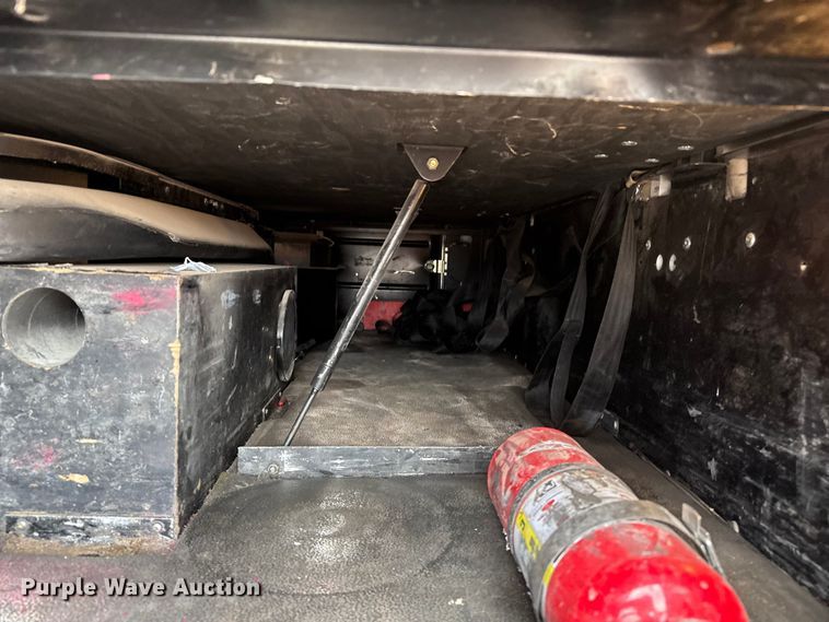 image for item EP0802 2016 Peterbilt 389 semi truck