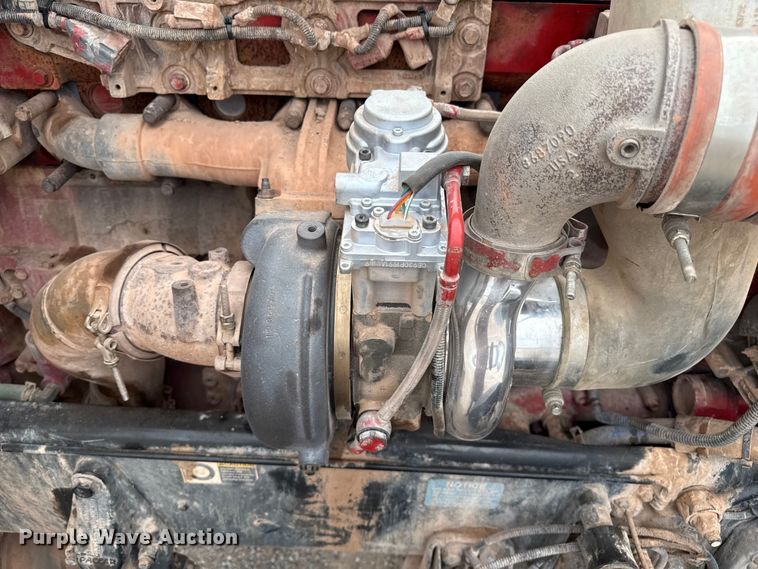 image for item EP0802 2016 Peterbilt 389 semi truck