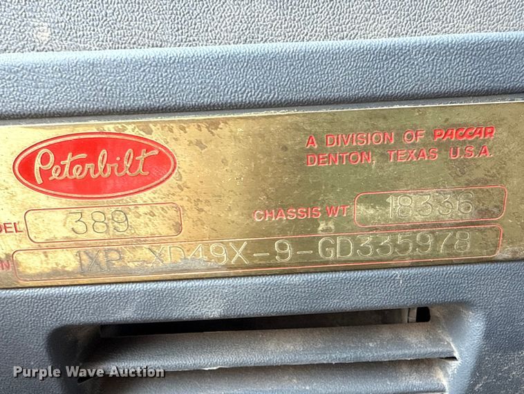 image for item EP0802 2016 Peterbilt 389 semi truck