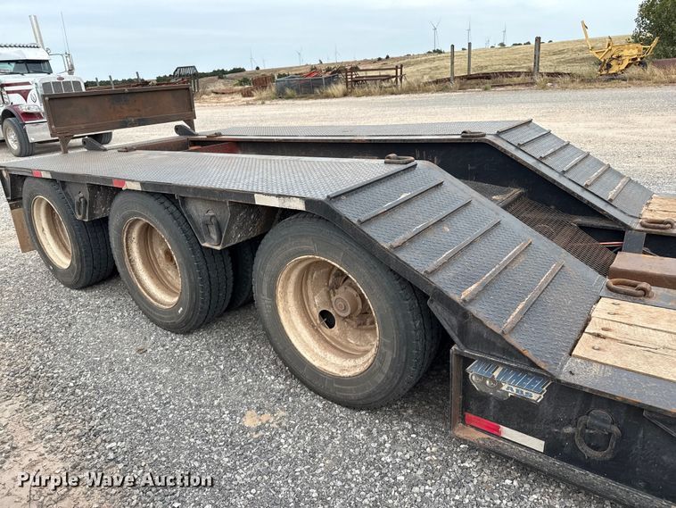 image for item EP0804 2019 Eager Beaver 55GSL/3 lowboy equipment trailer