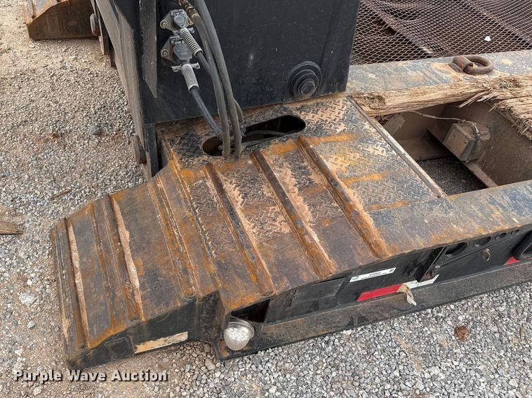 image for item EP0804 2019 Eager Beaver 55GSL/3 lowboy equipment trailer