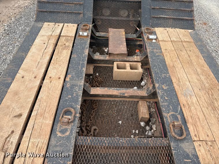 image for item EP0804 2019 Eager Beaver 55GSL/3 lowboy equipment trailer