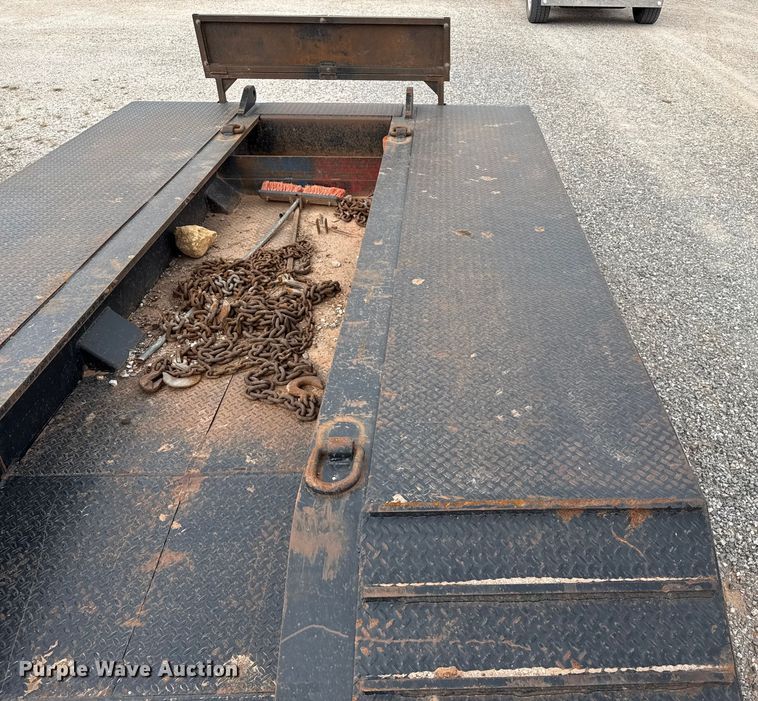 image for item EP0804 2019 Eager Beaver 55GSL/3 lowboy equipment trailer