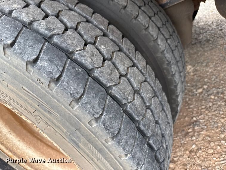 image for item EP0804 2019 Eager Beaver 55GSL/3 lowboy equipment trailer