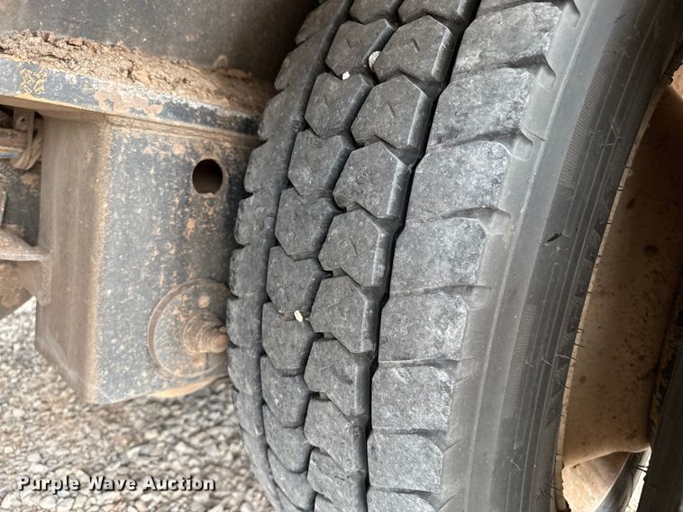 image for item EP0804 2019 Eager Beaver 55GSL/3 lowboy equipment trailer